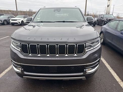 Used 2024 Jeep Wagoneer Series II w/ Flexible Seating Group image 6