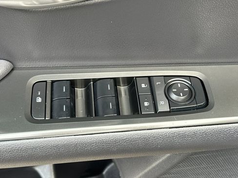 Used 2025 Lexus UX 300h AWD w/ Cold Area Package image 12