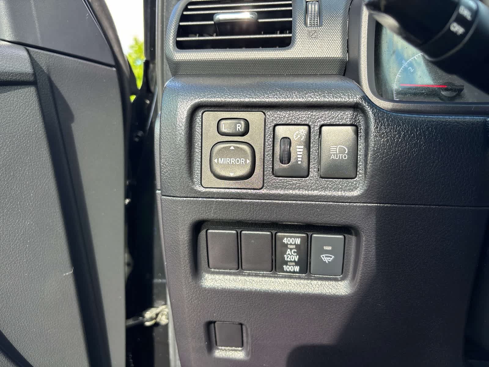 Used 2024 Toyota 4Runner SR5 Premium w/ Moonroof Package AWD/4WD image 19
