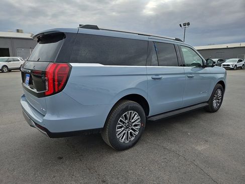 New 2026 Ford Expedition Max Platinum image 13