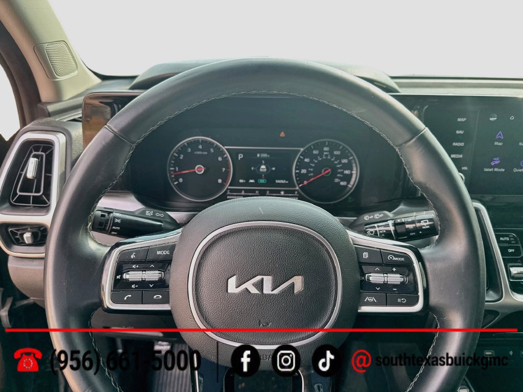 Used 2023 Kia Sorento S w/ Panoramic Sunroof Package FWD image 11