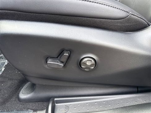 New 2025 Chrysler Pacifica Select image 13