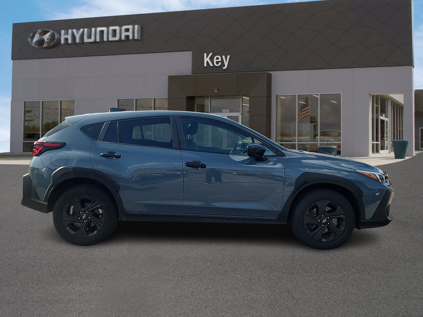 Used 2024 Subaru Crosstrek 2.0i AWD/4WD image 2