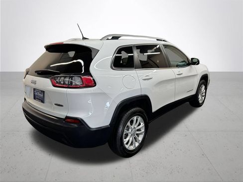 Used 2019 Jeep Cherokee Latitude w/ Cold Weather Group AWD/4WD image 8