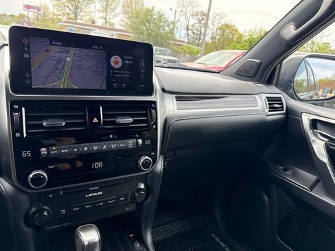 Used 2023 Lexus GX 460 Premium w/ Premium Package AWD/4WD image 2
