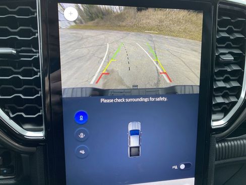 New 2025 Ford Ranger XLT w/ Equipment Group 301A High image 10