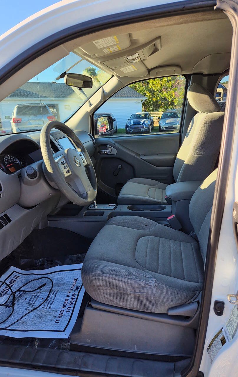 Used 2019 Nissan Frontier S w/ Work Truck Package RWD image 11