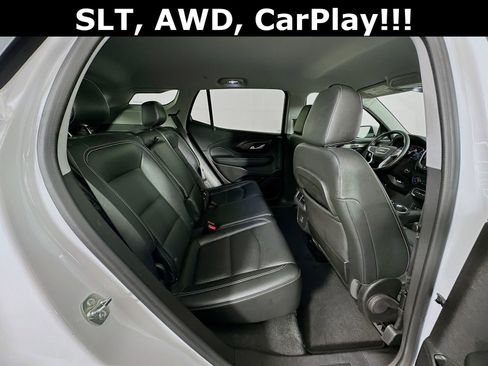 Used 2024 GMC Terrain SLT image 28