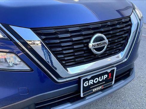 Certified 2021 Nissan Rogue SV FWD image 29