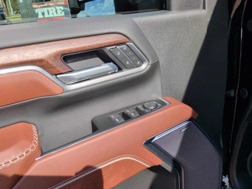 New 2026 GMC Sierra 2500 Denali Ultimate AWD/4WD image 12