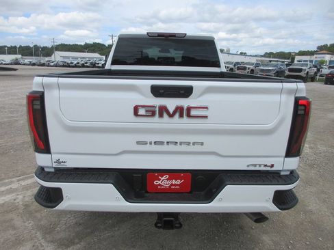 New 2026 GMC Sierra 2500 AT4 AWD/4WD image 6