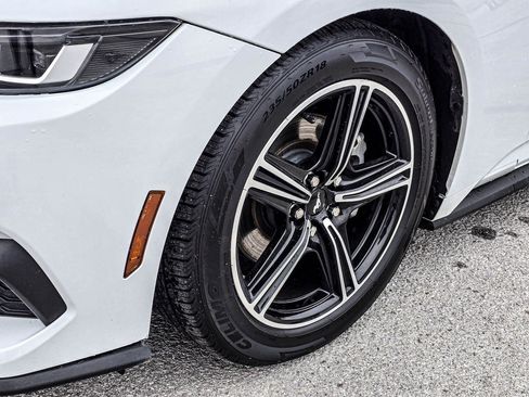 Used 2024 Ford Mustang Premium image 15