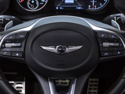 Certified 2022 Genesis G70 3.3T RWD image 21