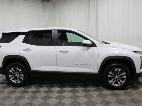 Used 2025 Chevrolet Equinox LT AWD/4WD image 27