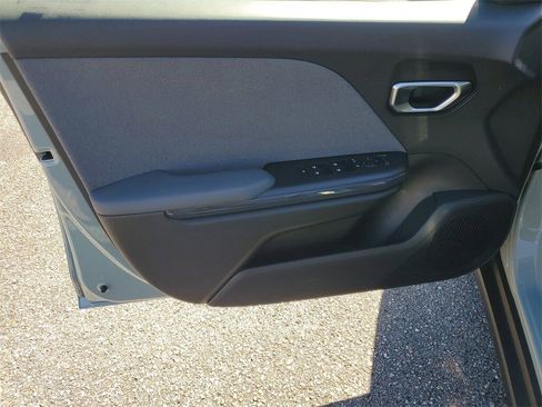 Used 2025 Kia K4 EX image 8