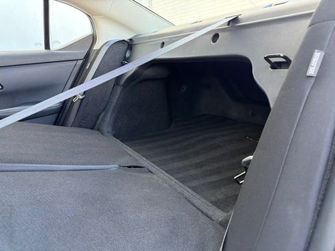 Used 2025 Nissan Sentra S FWD image 33