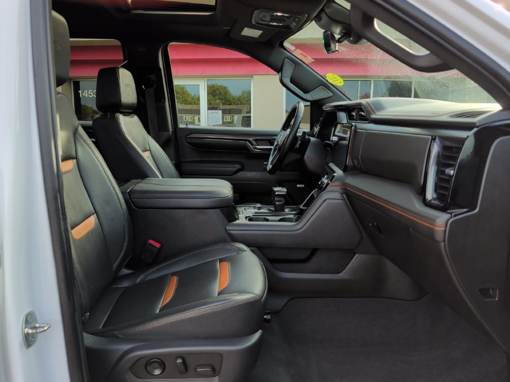Used 2023 GMC Sierra 1500 AT4 w/ Technology Package AWD/4WD image 37