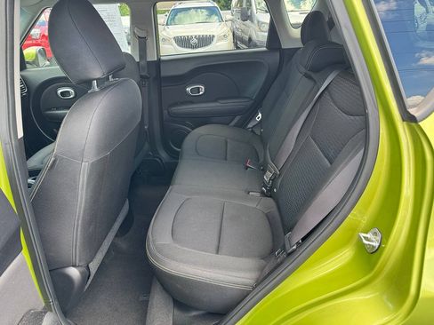 Used 2016 Kia Soul + FWD image 15