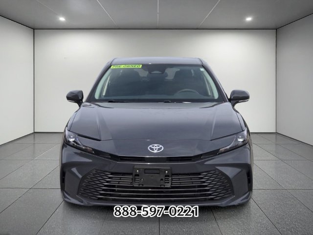 Used 2025 Toyota Camry LE FWD image 8