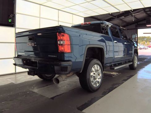 Used 2017 GMC Sierra 2500 Denali w/ Duramax Plus Package AWD/4WD image 3