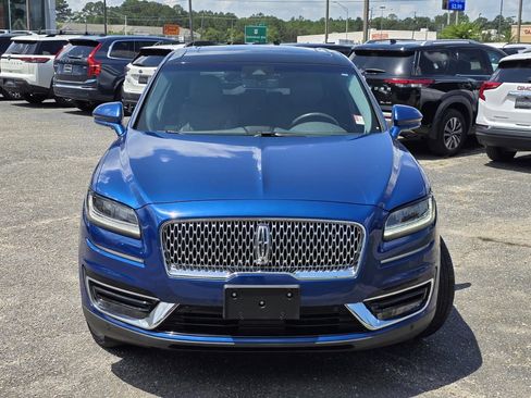 Used 2020 Lincoln Nautilus Reserve AWD/4WD image 2