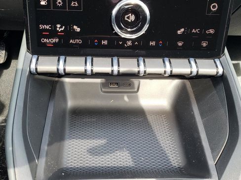 New 2026 GMC Terrain AT4 w/ Technology Package II image 17