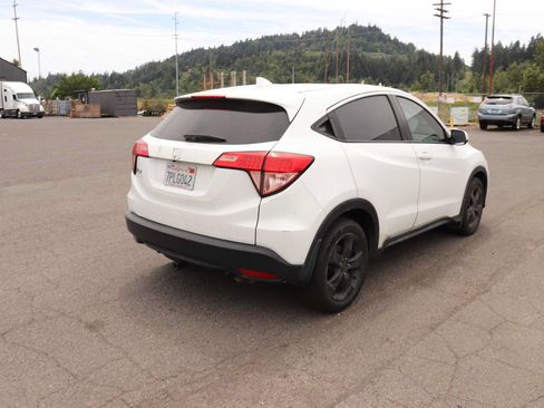 Used 2016 Honda HR-V LX image 5