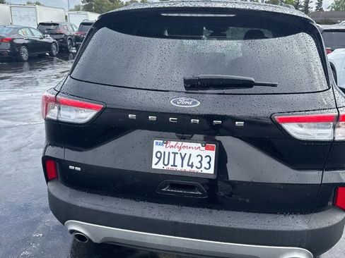 Used 2022 Ford Escape SE FWD image 5