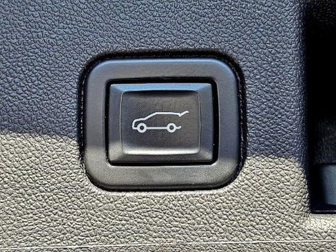 Used 2022 Chevrolet Equinox LT image 23