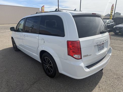 Used 2016 Dodge Grand Caravan R/T FWD image 8