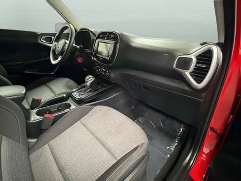 Used 2020 Kia Soul S FWD image 20