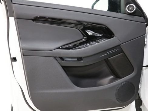 Used 2024 Land Rover Range Rover Evoque Dynamic SE AWD/4WD image 16