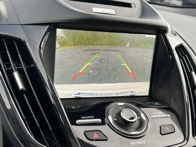 Used 2015 Ford Escape Titanium w/ Equipment Group 301A AWD/4WD image 26