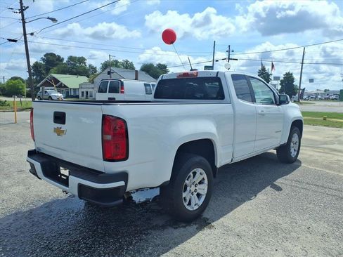 Used 2020 Chevrolet Colorado LT w/ Safety Package RWD image 2