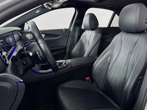 Certified 2020 Mercedes-Benz E 350 Sedan w/ Premium Package image 17