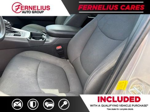 Used 2020 Toyota RAV4 LE w/ All Weather Liner Package AWD/4WD image 8