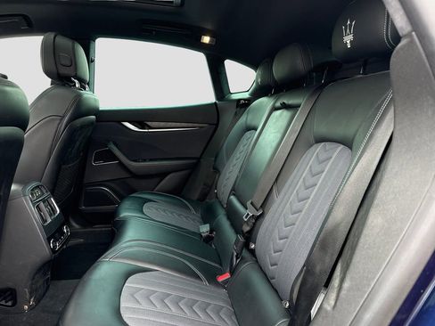 Used 2019 Maserati Levante GranLusso AWD/4WD image 26