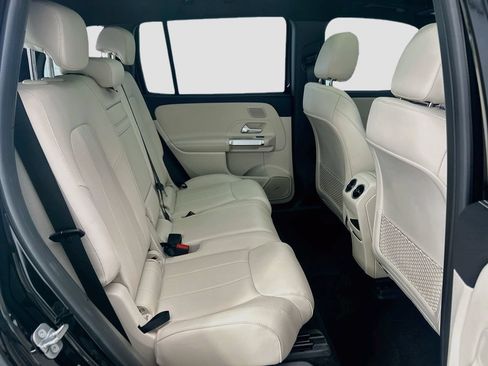 Certified 2023 Mercedes-Benz EQB 300 4MATIC image 21