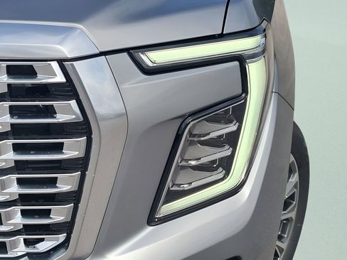 New 2026 GMC Yukon XL Denali w/ Sun & Power Step Package image 16