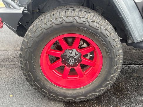 Used 2019 Jeep Wrangler Unlimited Rubicon AWD/4WD image 25