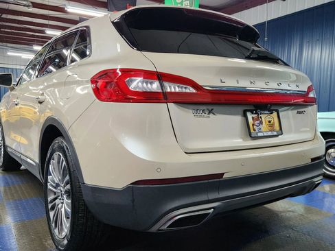 Used 2018 Lincoln MKX Reserve w/ Driver Assistance Package image 6