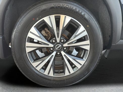 Certified 2023 Nissan Rogue SV AWD/4WD image 24