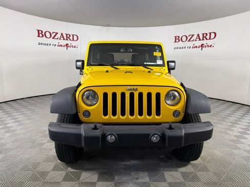 Used 2015 Jeep Wrangler Unlimited Sport w/ Quick Order Package 24S AWD/4WD image 2