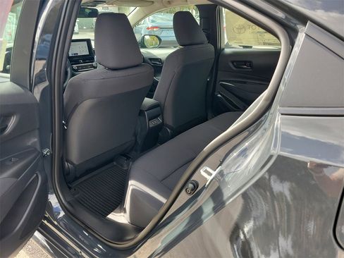Used 2026 Toyota Corolla LE image 9