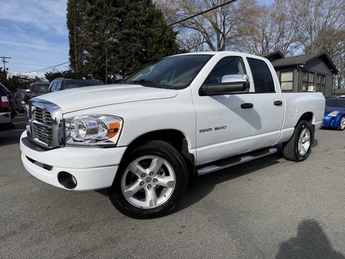 Used 2007 Dodge Ram 1500 Truck SLT image 1