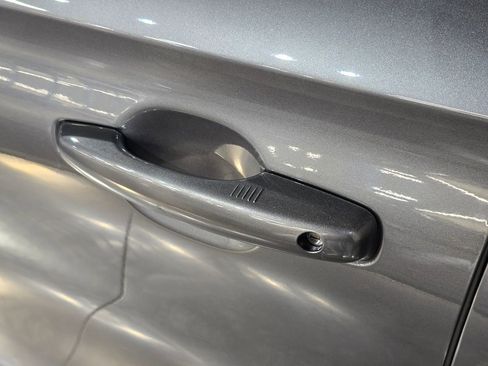 New 2026 Lincoln Corsair Premiere image 14