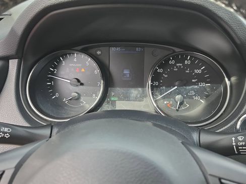 Used 2020 Nissan Rogue SV image 13