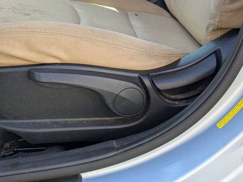 Used 2013 Hyundai Elantra GLS image 14