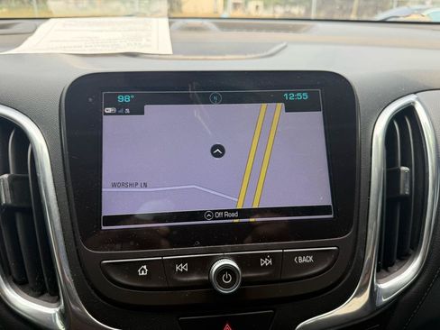 Used 2018 Chevrolet Equinox Premier AWD/4WD image 11