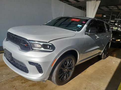 Used 2024 Dodge Durango GT w/ Blacktop Package AWD/4WD image 2